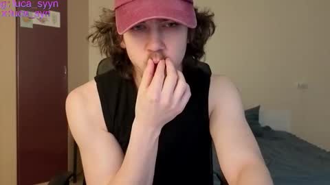 Snapshot of luca_syn chatting on March 6, 7:21 pm Luca S online show from March 6, 7:21 pm