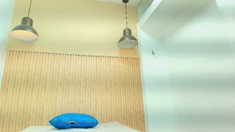 Snapshot of luca_turner chatting on March 28, 12:27 pm LUCA online show from March 28, 12:27 pm