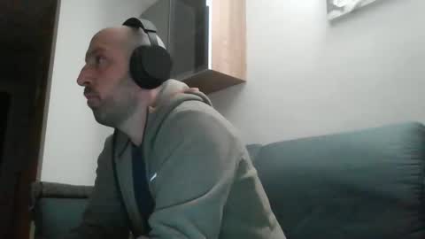 Snapshot of lucabeech88 chatting on January 31, 8:22 pm Luca online show from January 31, 8:22 pm