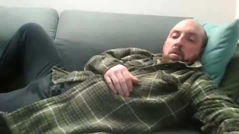 Snapshot of lucabeech88 chatting on December 17, 7:09 pm Luca online show from December 17, 7:09 pm