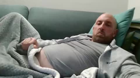 Snapshot of lucabeech88 chatting on December 20, 9:11 pm Luca online show from December 20, 9:11 pm