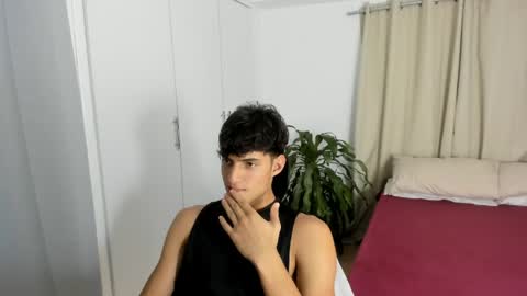 lucacosta19 online show from April 30, 8:15 pm