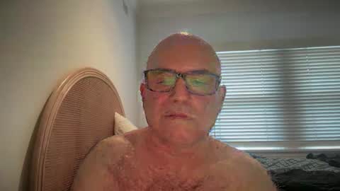 lucas10004 online show from December 26, 10:09 pm