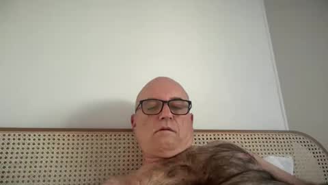 lucas10004 online show from October 1, 6:19 am
