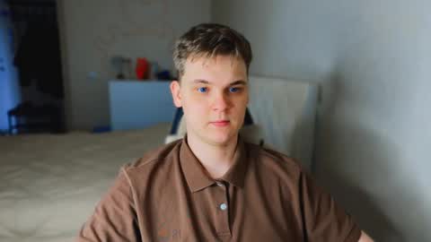 Snapshot of lucas_dany chatting on February 16, 10:44 am Lucas Gill online show from February 16, 10:44 am