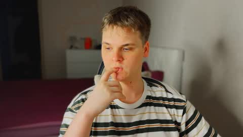 Snapshot of lucas_dany chatting on February 22, 5:11 pm Lucas Gill online show from February 22, 5:11 pm