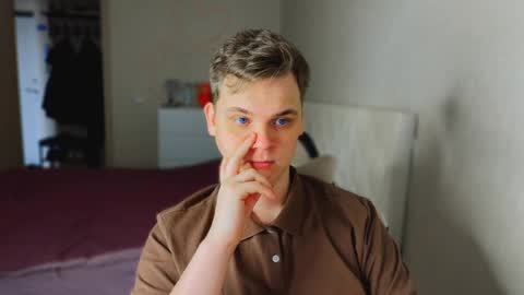 Snapshot of lucas_dany chatting on February 24, 8:45 am Lucas Gill online show from February 24, 8:45 am