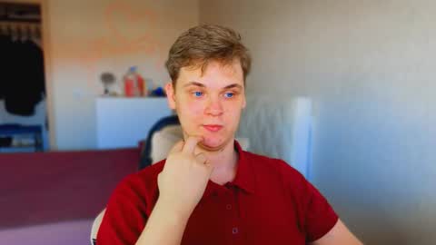 Snapshot of lucas_dany chatting on March 13, 6:42 am Lucas Gill online show from March 13, 6:42 am