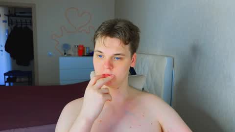 Snapshot of lucas_dany chatting on March 14, 4:51 am Lucas Gill online show from March 14, 4:51 am