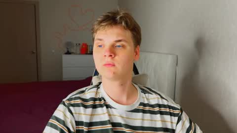 Snapshot of lucas_dany chatting on March 30, 1:06 am Lucas Gill online show from March 30, 1:06 am