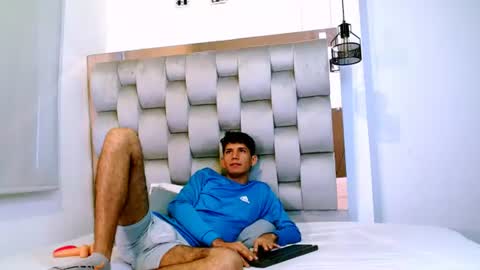 lucas_dream online show from June 15, 11:45 am