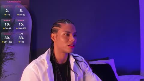 Snapshot of lucas_eevans07 chatting on September 26, 11:47 am   online show from September 26, 11:47 am