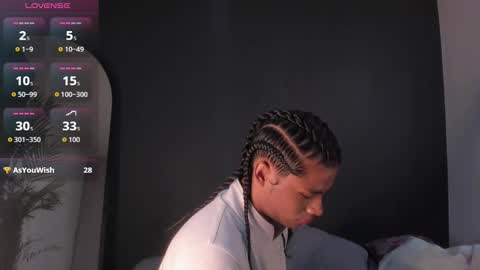 Snapshot of lucas_eevans07 chatting on October 10, 1:54 pm   online show from October 10, 1:54 pm