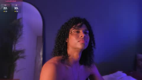 Snapshot of lucas_eevans07 chatting on November 3, 12:50 pm   online show from November 3, 12:50 pm