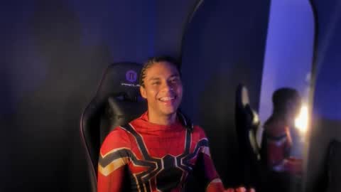   online show from February 10, 2:10 pm