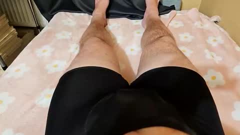 lucas_j_31 online show from December 16, 5:45 am