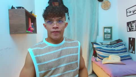 Snapshot of lucas_luxx1 chatting on September 12, 1:22 pm Lucas Luxx online show from September 12, 1:22 pm