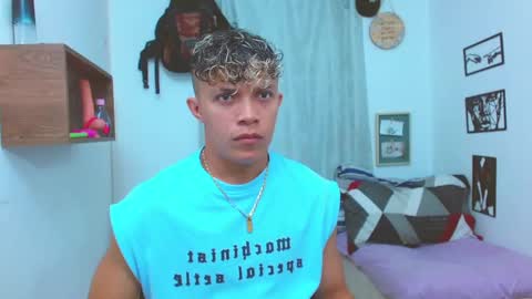 Snapshot of lucas_luxx1 chatting on October 6, 12:57 pm Lucas Luxx online show from October 6, 12:57 pm