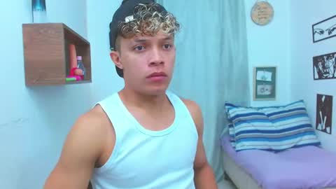 Snapshot of lucas_luxx1 chatting on October 15, 4:18 pm Lucas Luxx online show from October 15, 4:18 pm