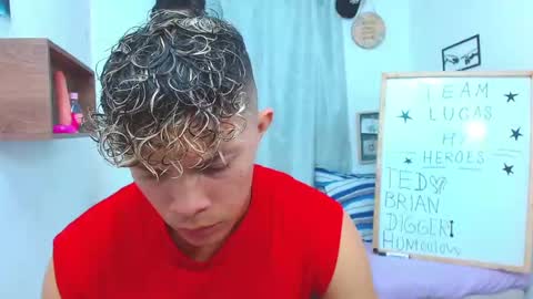 Snapshot of lucas_luxx1 chatting on October 17, 2:52 pm Lucas Luxx online show from October 17, 2:52 pm