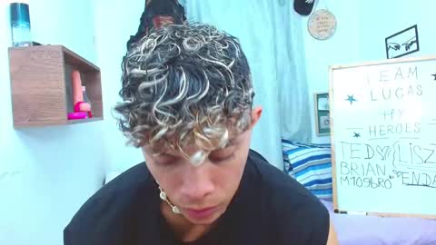 Snapshot of lucas_luxx1 chatting on October 20, 3:01 pm Lucas Luxx online show from October 20, 3:01 pm