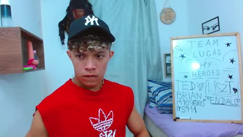 Snapshot of lucas_luxx1 chatting on October 21, 4:51 pm Lucas Luxx online show from October 21, 4:51 pm