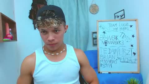 Snapshot of lucas_luxx1 chatting on October 25, 12:40 am Lucas Luxx online show from October 25, 12:40 am