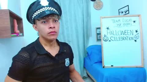 Snapshot of lucas_luxx1 chatting on October 28, 2:42 pm Lucas Luxx online show from October 28, 2:42 pm