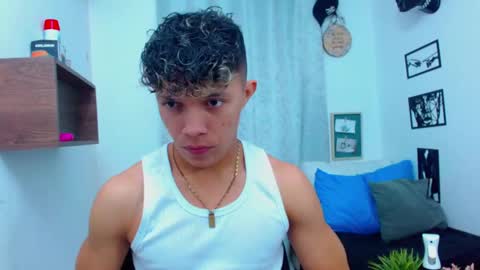 Lucas Luxx online show from February 2, 1:10 pm