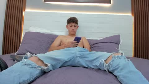 Lucas online show from June 10, 4:23 am