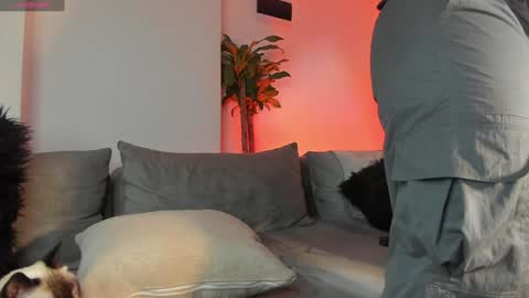 Snapshot of lucasanto_ chatting on January 30, 4:37 am LUCA SANTOS online show from January 30, 4:37 am