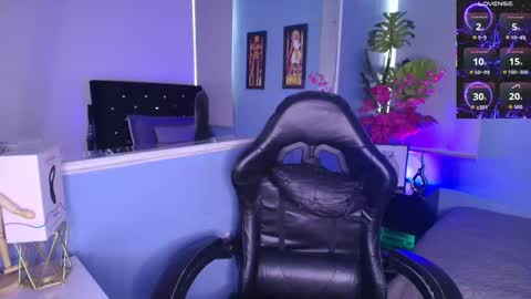 lucascarterr online show from September 15, 2:39 pm