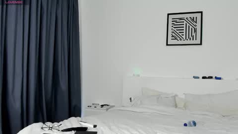 lucasexclusive online show from November 11, 6:13 am