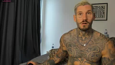 lucasexclusive online show from January 8, 7:10 am