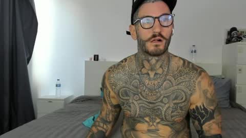 lucasexclusive online show from March 30, 6:14 am