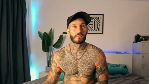 lucasexclusive online show from May 30, 5:48 am