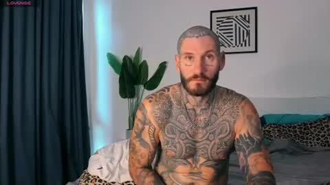 Snapshot of lucasexclusive chatting on July 3, 5:25 am lucasexclusive online show from July 3, 5:25 am