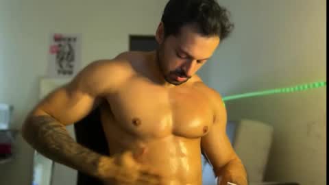 lucasfit24 online show from March 11, 2:56 pm