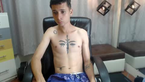 Snapshot of lucasssmith11 chatting on May 24, 3:11 am LucassSmith11 online show from May 24, 3:11 am