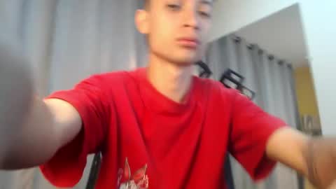 Snapshot of lucasssmith11 chatting on June 3, 12:13 am LucassSmith11 online show from June 3, 12:13 am