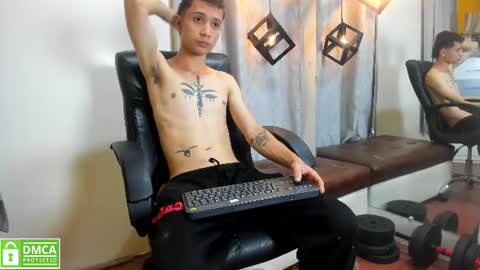 LucassSmith11 online show from July 28, 2:40 am
