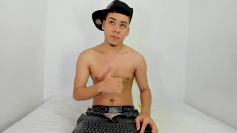 LUCAS TORREZ online show from April 4, 12:53 am