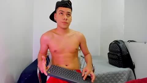 LUCAS TORREZ online show from June 11, 11:25 pm
