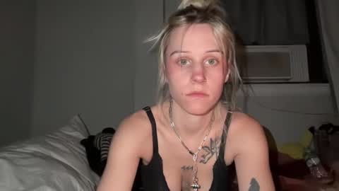 luccathegoat online show from September 13, 1:27 am