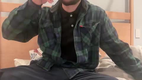 Snapshot of lucca_d123 chatting on December 20, 9:05 am lucca_d123 online show from December 20, 9:05 am