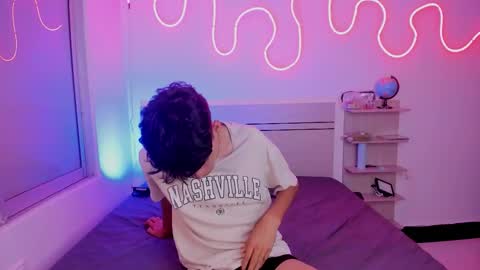 Luccas Ferreira online show from November 18, 7:07 pm