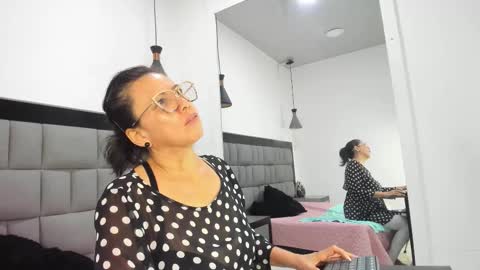 Snapshot of lucerito_mature chatting on September 19, 2:07 pm Lucero online show from September 19, 2:07 pm