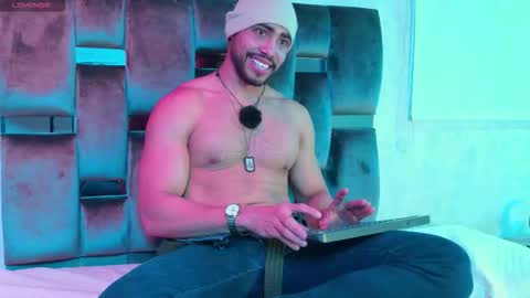 Lucho online show from March 21, 8:45 pm