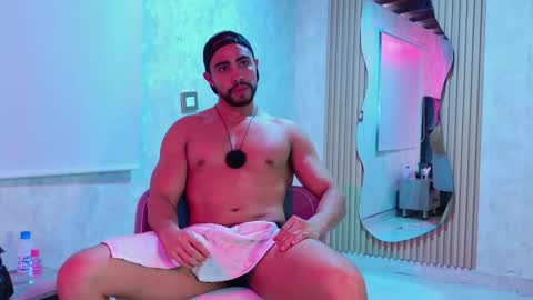 Lucho online show from March 22, 8:23 pm