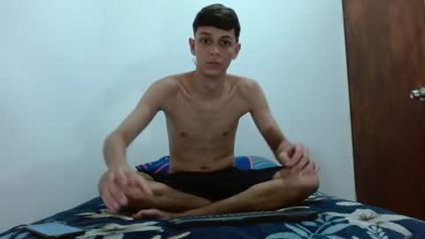 Snapshot of luchocole chatting on June 25, 12:43 am LUCHO HOT online show from June 25, 12:43 am